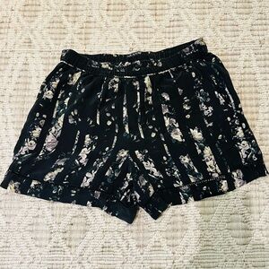 Club Monaco Floral Navy 100% Silk Women's Shorts